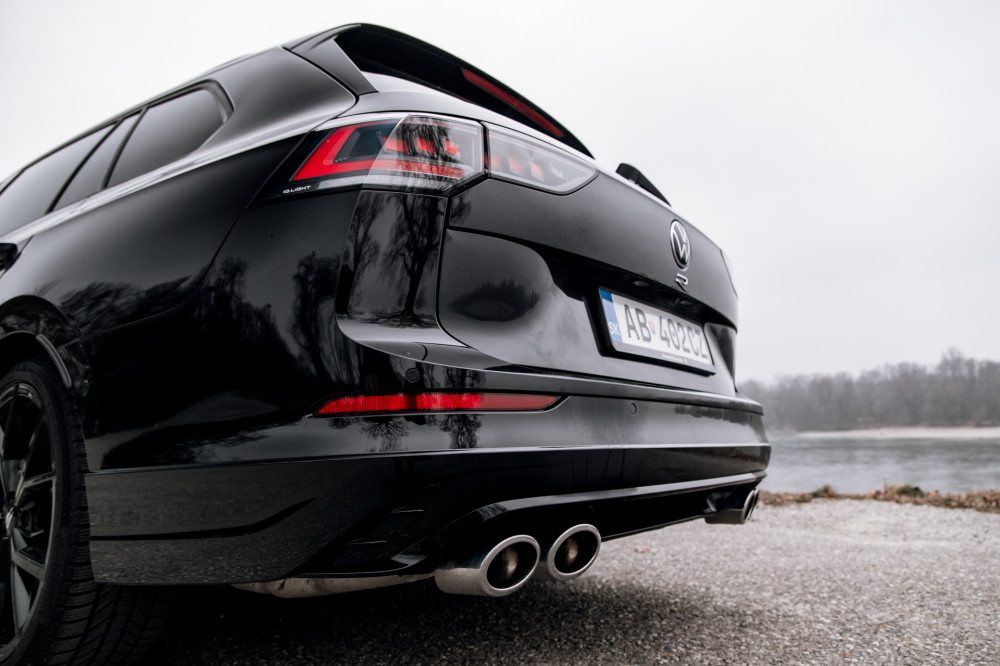 Volkswagen Golf R Variant